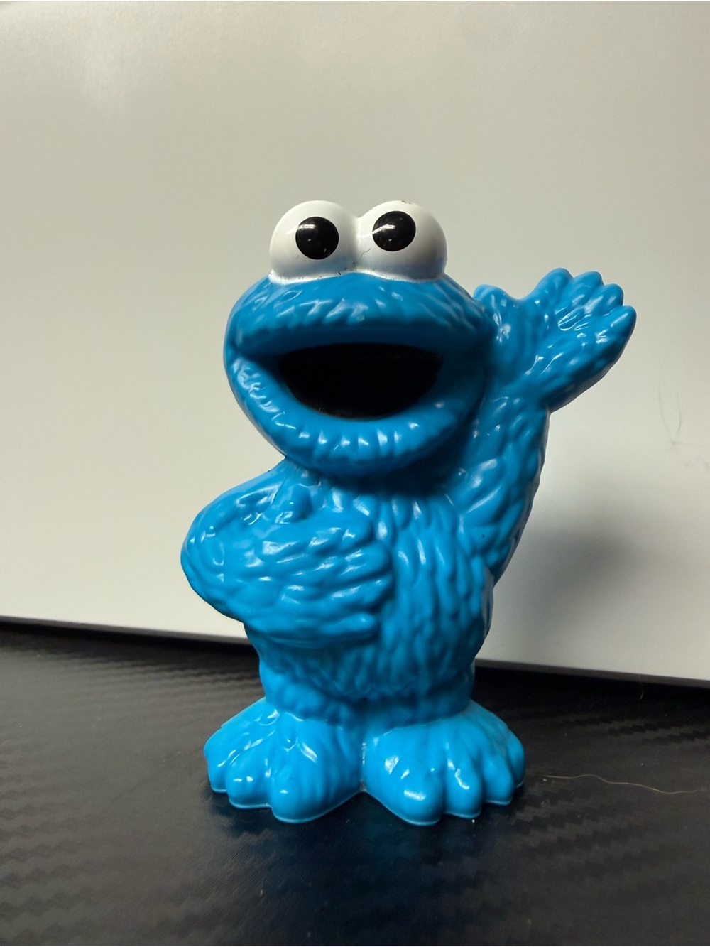 Sesame Street Cookie Monster Figure 2013 Hasbro Toy